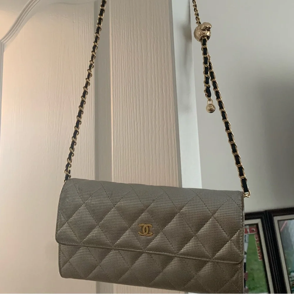 CHANEL reposhing this